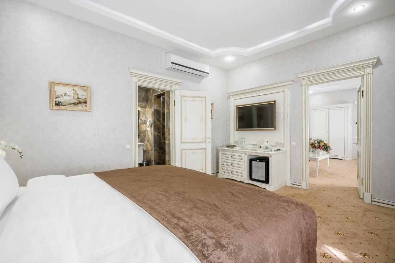 Imperial Palace Hotel Minsk Extérieur photo